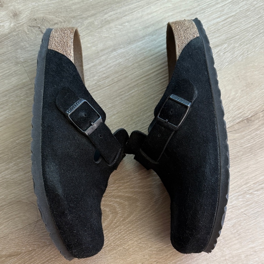 Birkenstock Soft Footbed: Black Suede - Picture 6 of 8